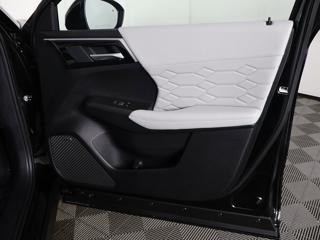 New 2025 Mitsubishi Outlander SEL image 27