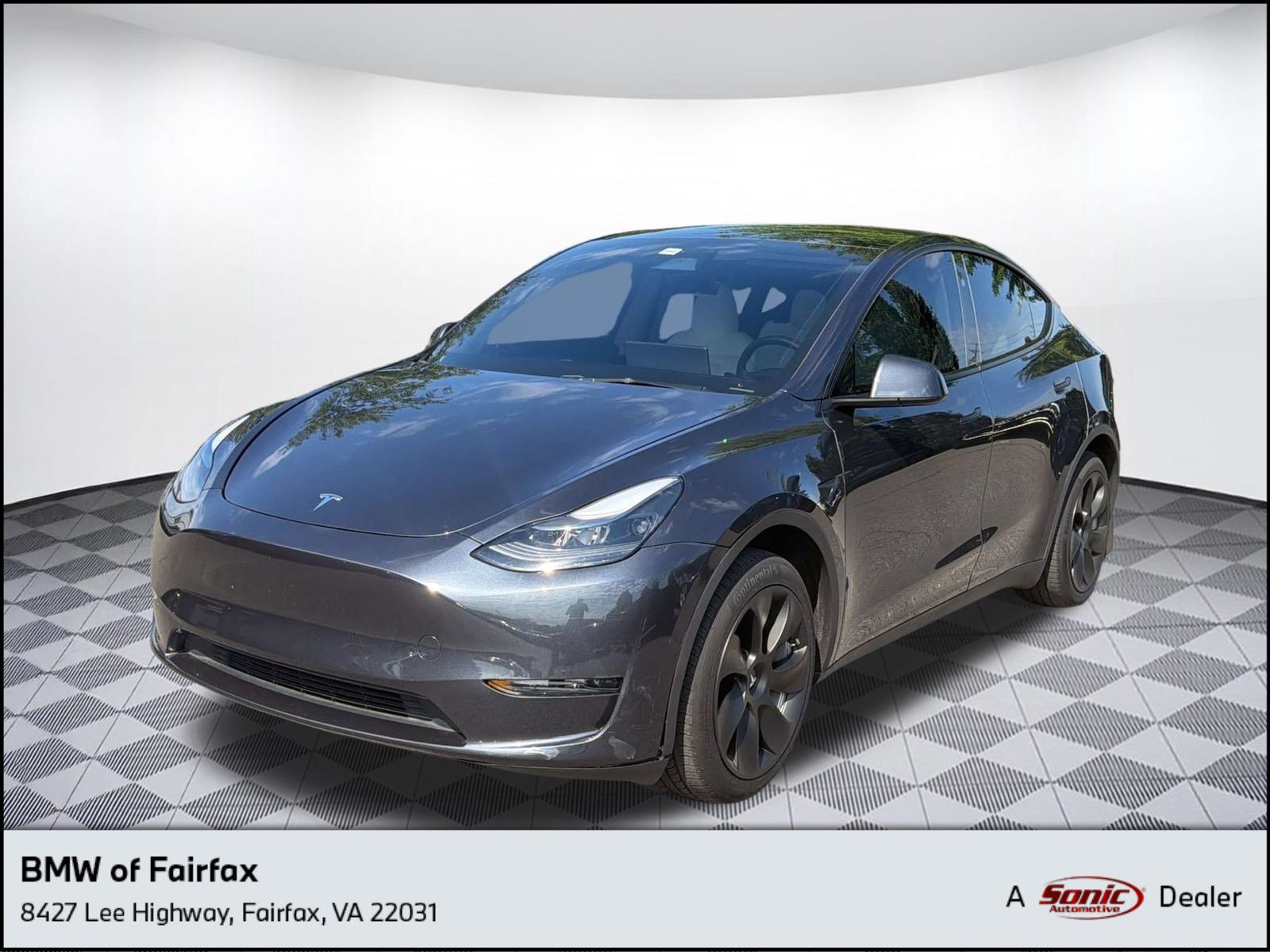 Used 2024 Tesla Model Y Long Range RWD image 1