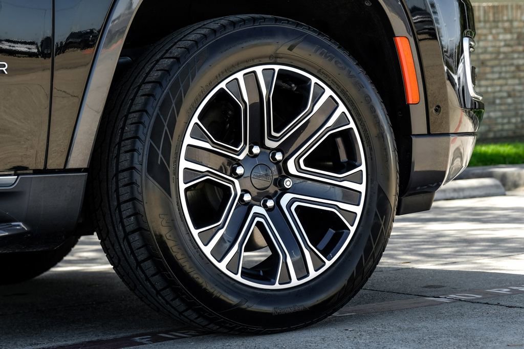 Used 2022 Jeep Wagoneer Series III image 71