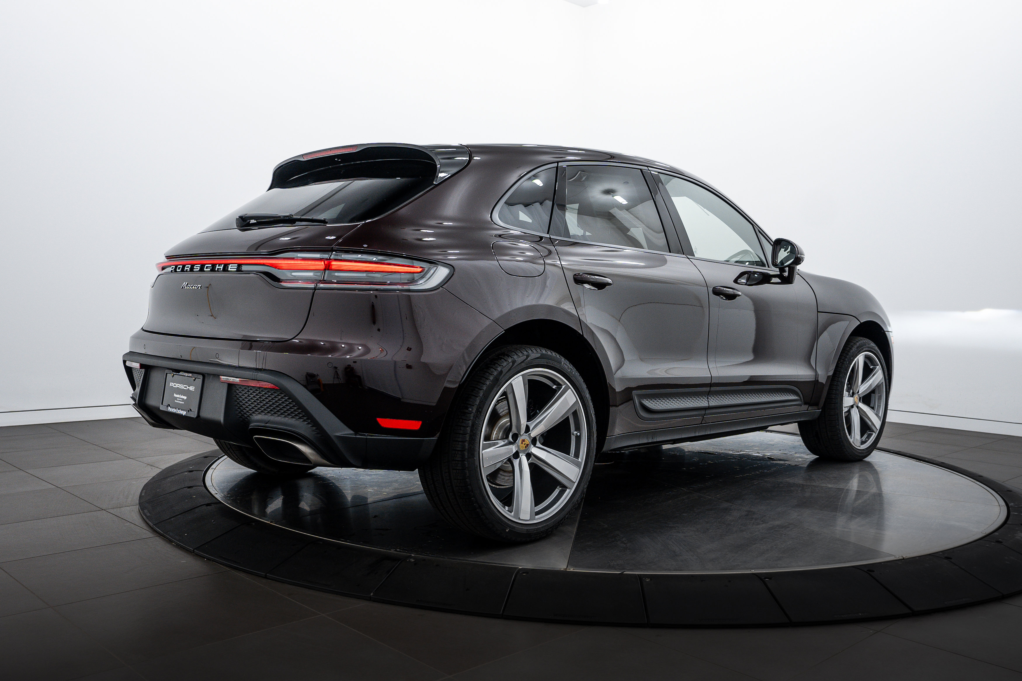 New 2025 Porsche Macan image 7