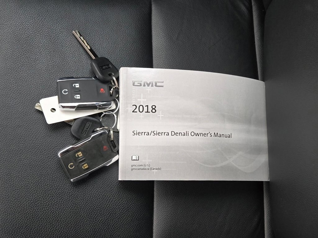 Used 2018 GMC Sierra 1500 SLT w/ SLT Premium Package AWD/4WD image 13