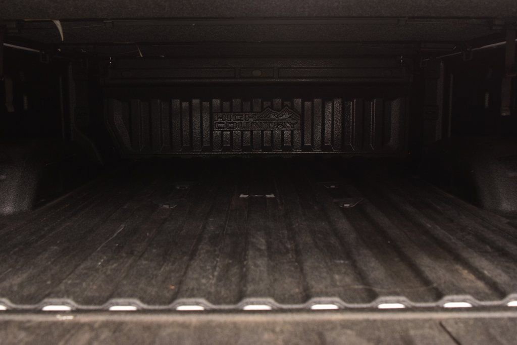 Used 2024 Chevrolet Silverado 2500 High Country w/ High Country Premium Package image 28