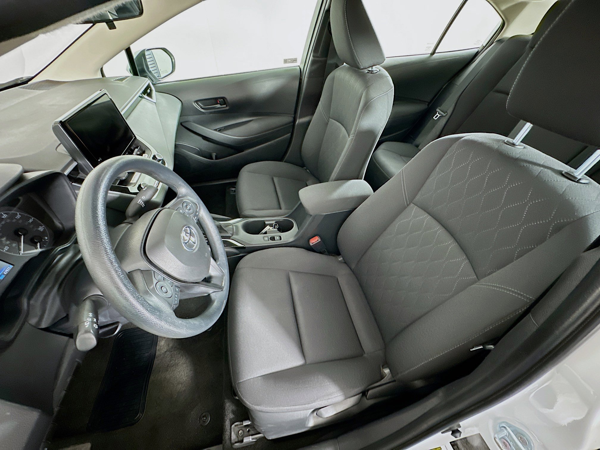 Used 2024 Toyota Corolla LE image 13