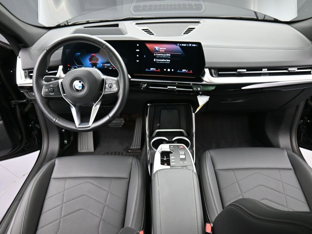 Used 2025 BMW X2 xDrive28i image 12