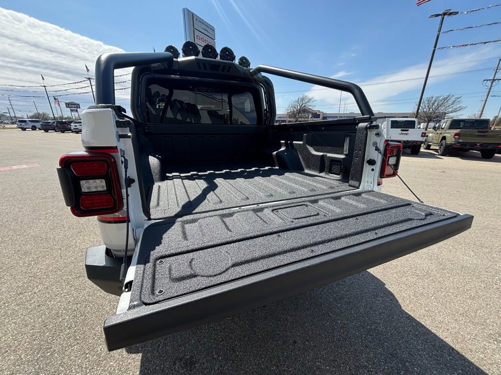 New 2026 Jeep Gladiator Rubicon w/ Steel Power Dome Hood Package image 17