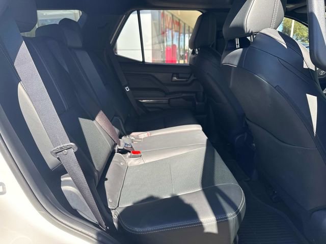 Used 2025 Toyota 4Runner Limited image 13