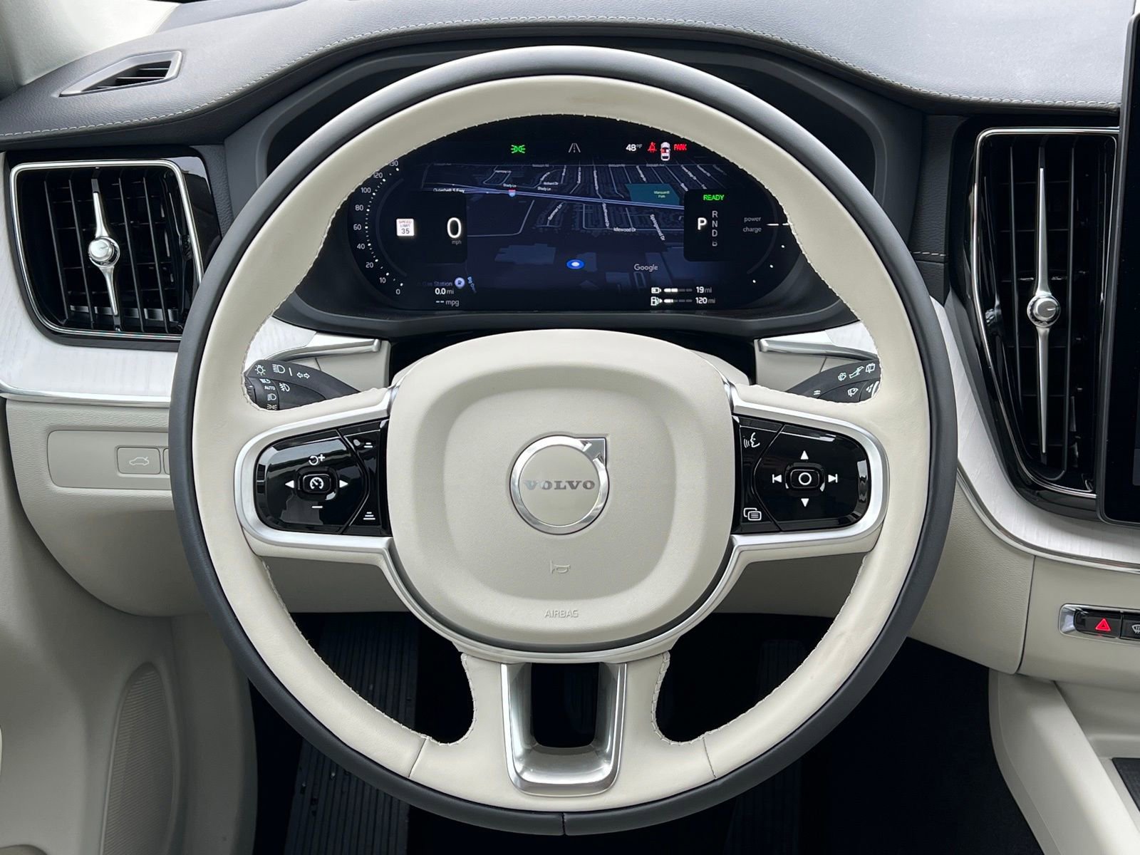New 2026 Volvo XC60 T8 Ultra image 27