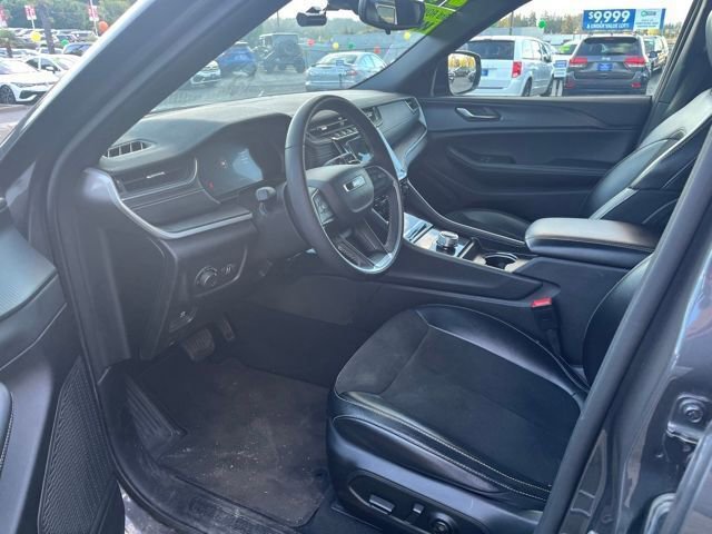 Certified 2024 Jeep Grand Cherokee L Laredo AWD/4WD image 8