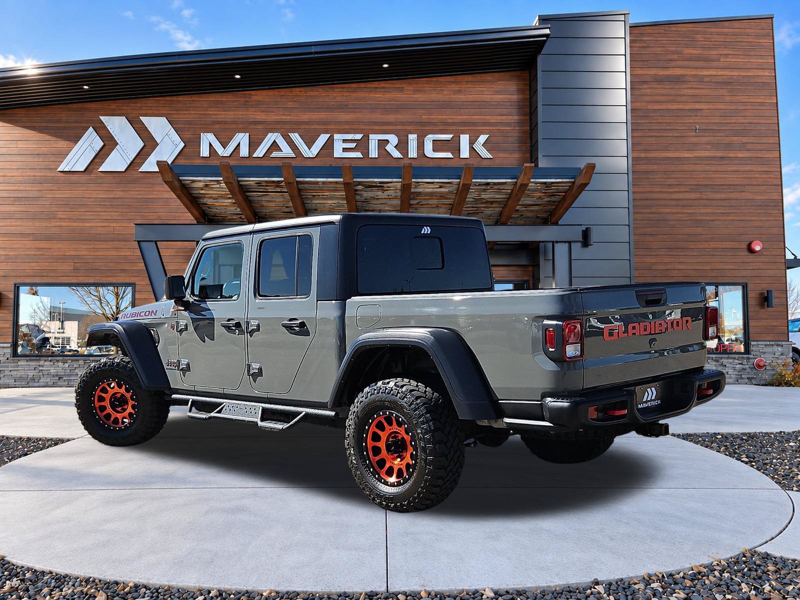 Used 2023 Jeep Gladiator Rubicon w/ Cold Weather Group AWD/4WD image 4