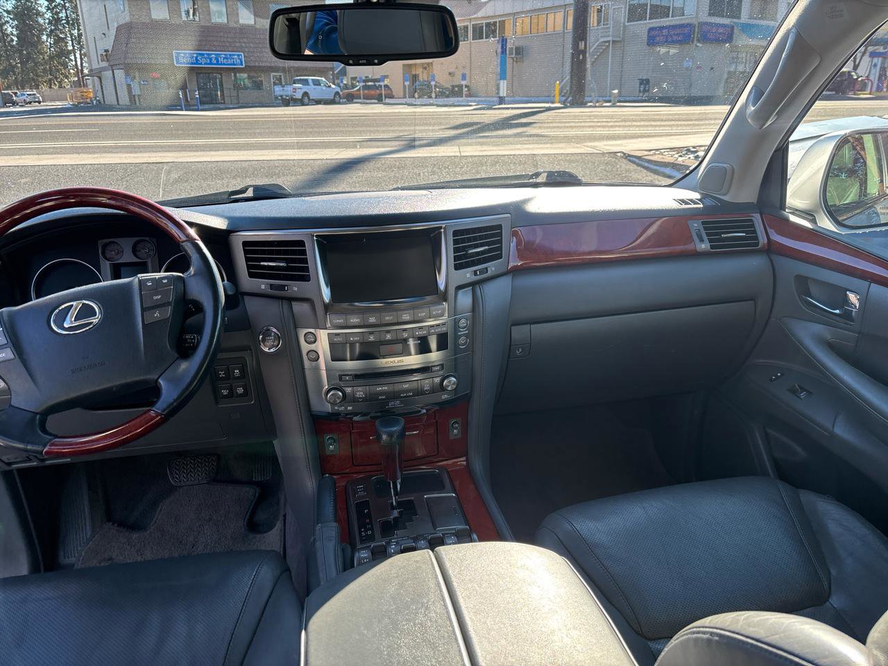 Used 2010 Lexus LX 570 4WD image 12