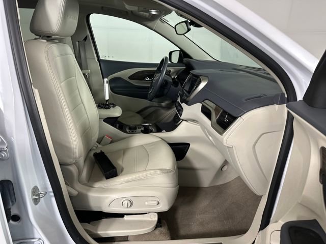 Used 2023 GMC Terrain Denali w/ Denali Premium Package image 25