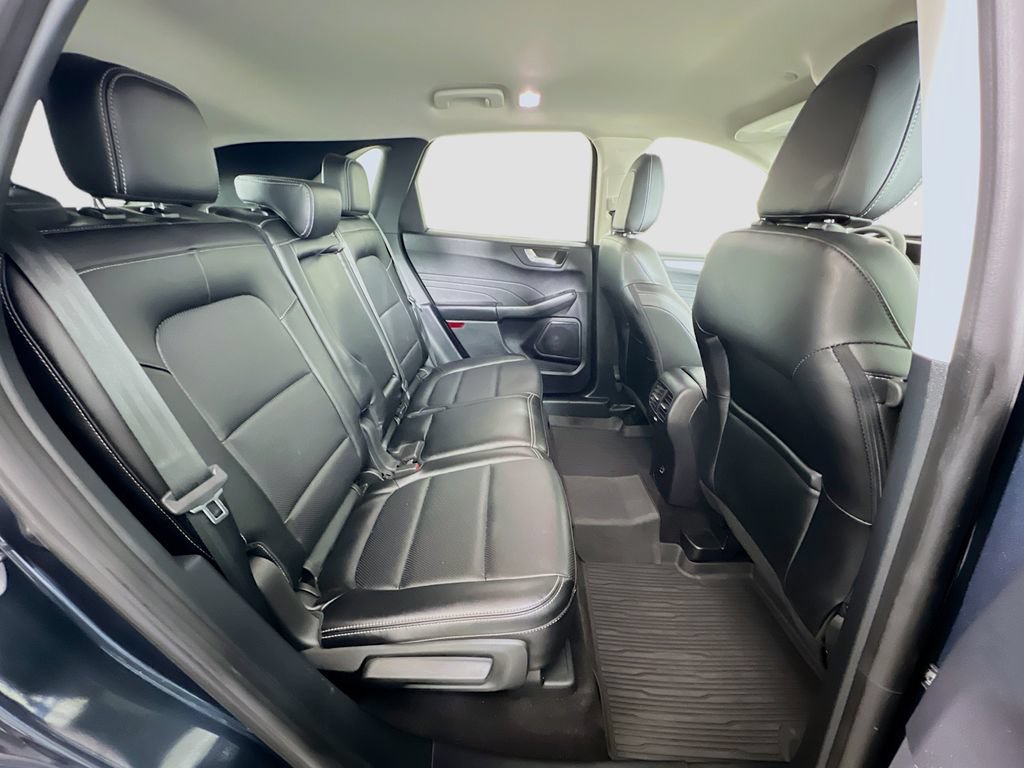 Certified 2022 Ford Escape SEL AWD/4WD image 27