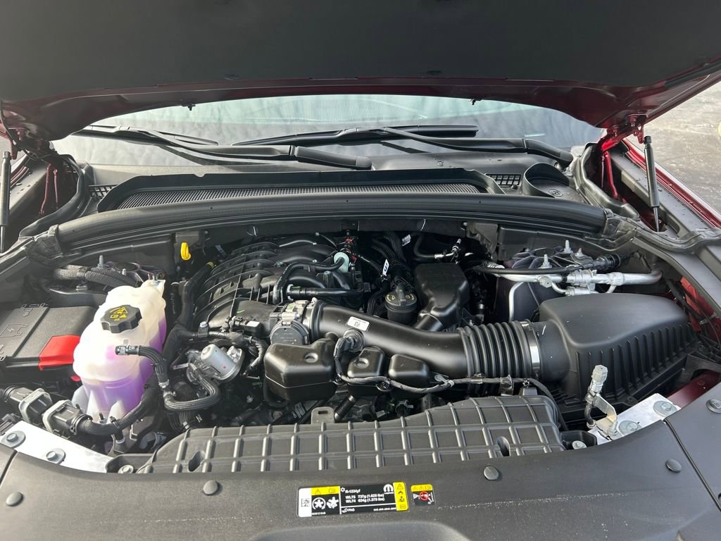 New 2025 Jeep Grand Cherokee L Altitude image 9