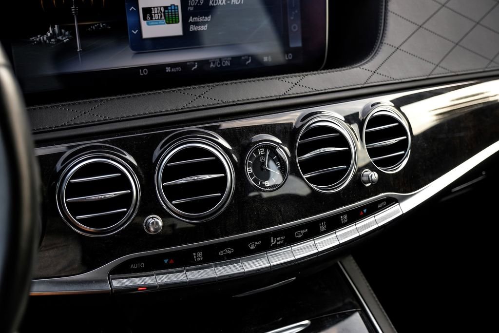 Used 2019 Mercedes-Benz S 560e w/ AMG Line Exterior image 31