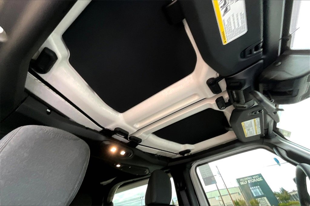 Used 2024 Jeep Wrangler Sport S image 14