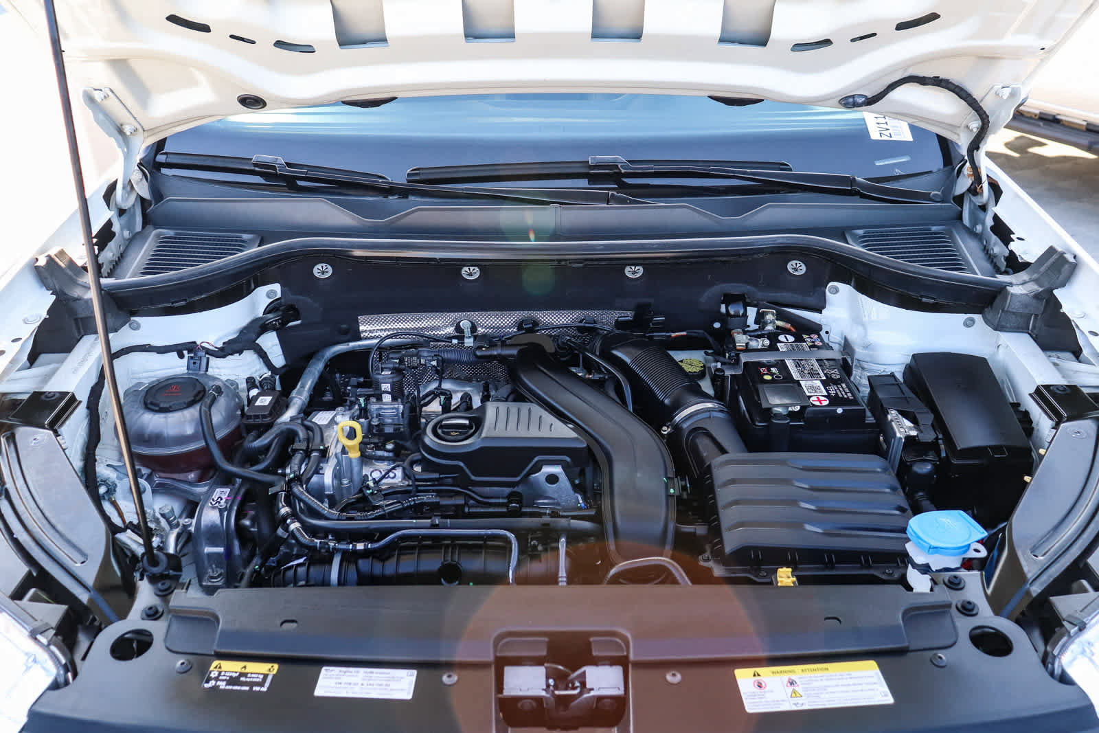 Used 2023 Volkswagen Taos SE image 28