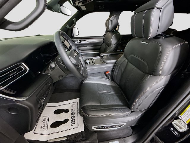 Used 2024 Jeep Grand Wagoneer Series II Obsidian w/ Quick Order Packagew 28T AWD/4WD image 22