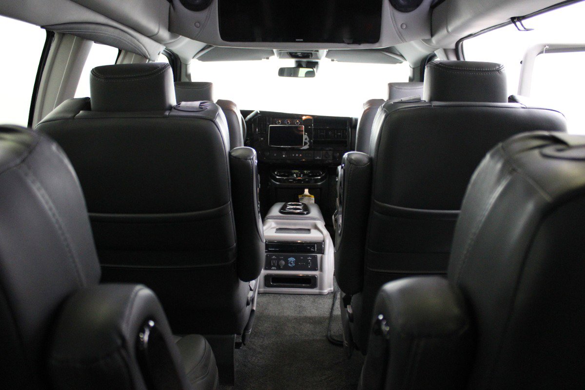 Used 2025 Chevrolet Express 2500 Extended w/ Driver Convenience Package image 15