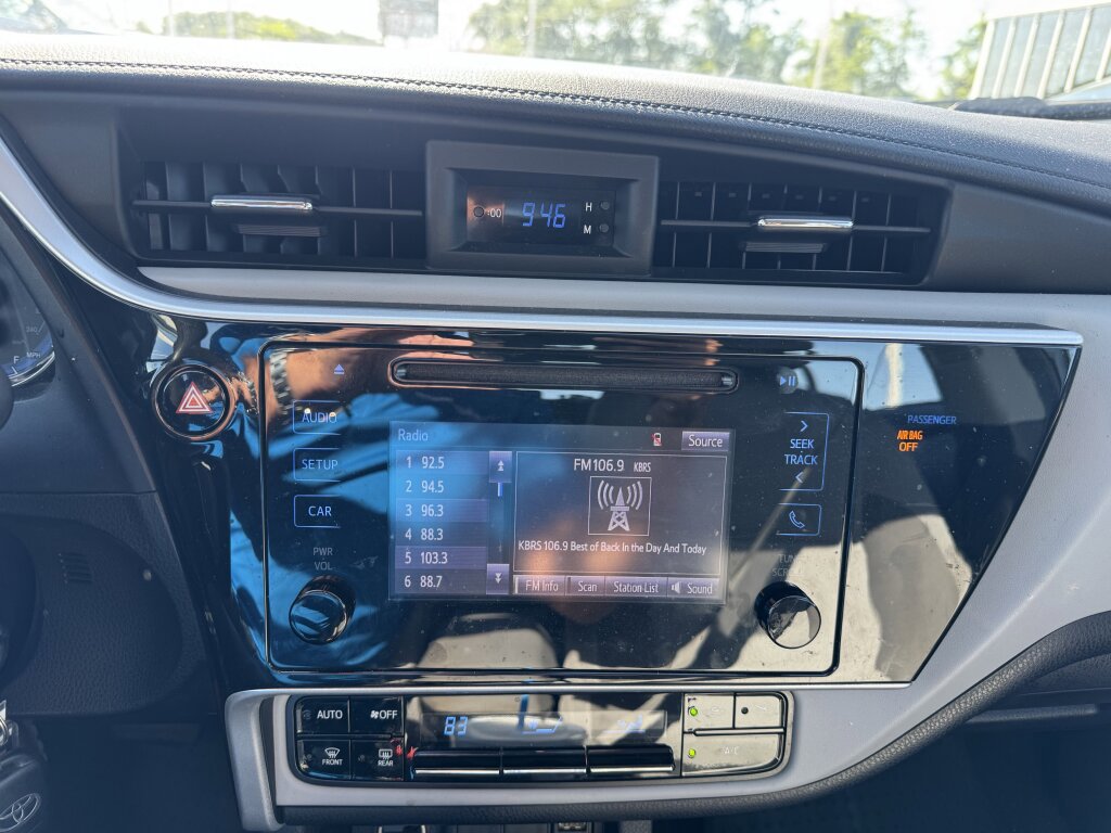 Used 2019 Toyota Corolla LE image 13