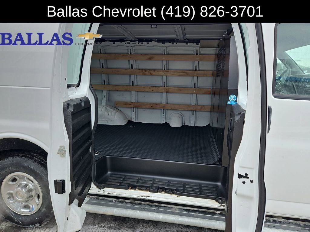 Certified 2024 Chevrolet Express 2500 w/ Driver Convenience Package image 26