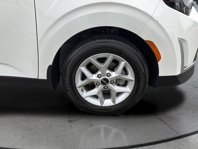 Used 2025 Kia Soul S FWD image 30