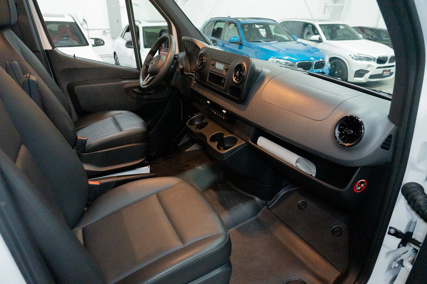 Used 2019 Mercedes-Benz Sprinter 2500 image 35