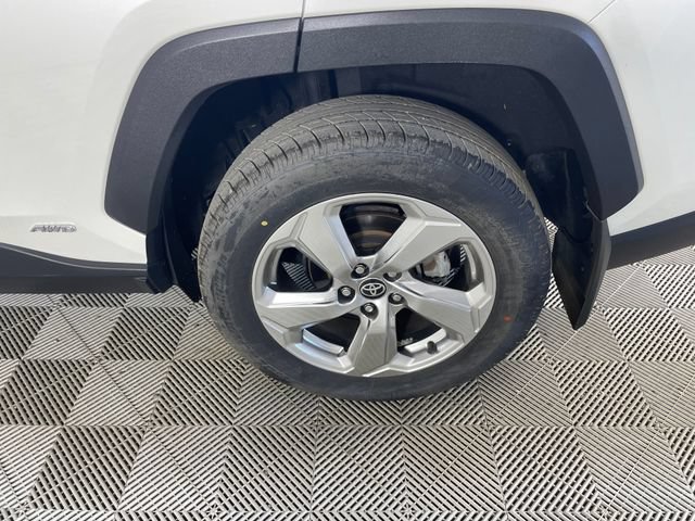 Used 2021 Toyota RAV4 Limited AWD/4WD image 22