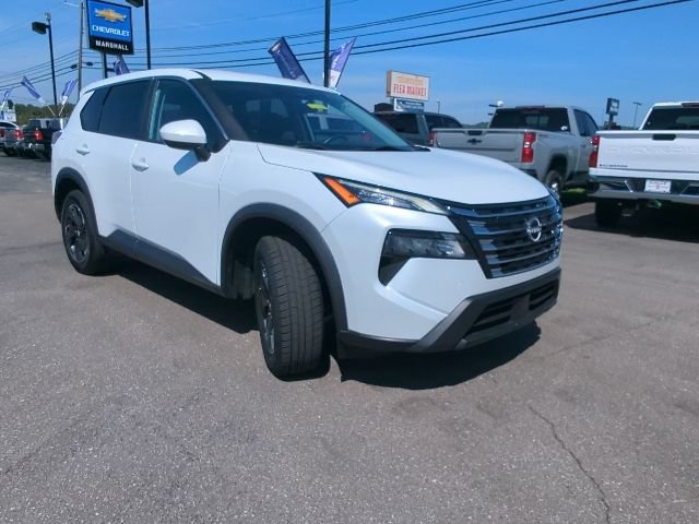 Used 2024 Nissan Rogue SV AWD/4WD image 5