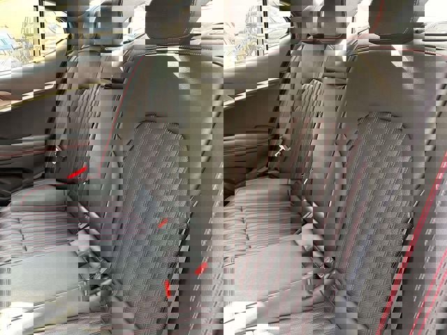 Used 2025 Genesis G70 2.5T w/ Sport Prestige Package image 20