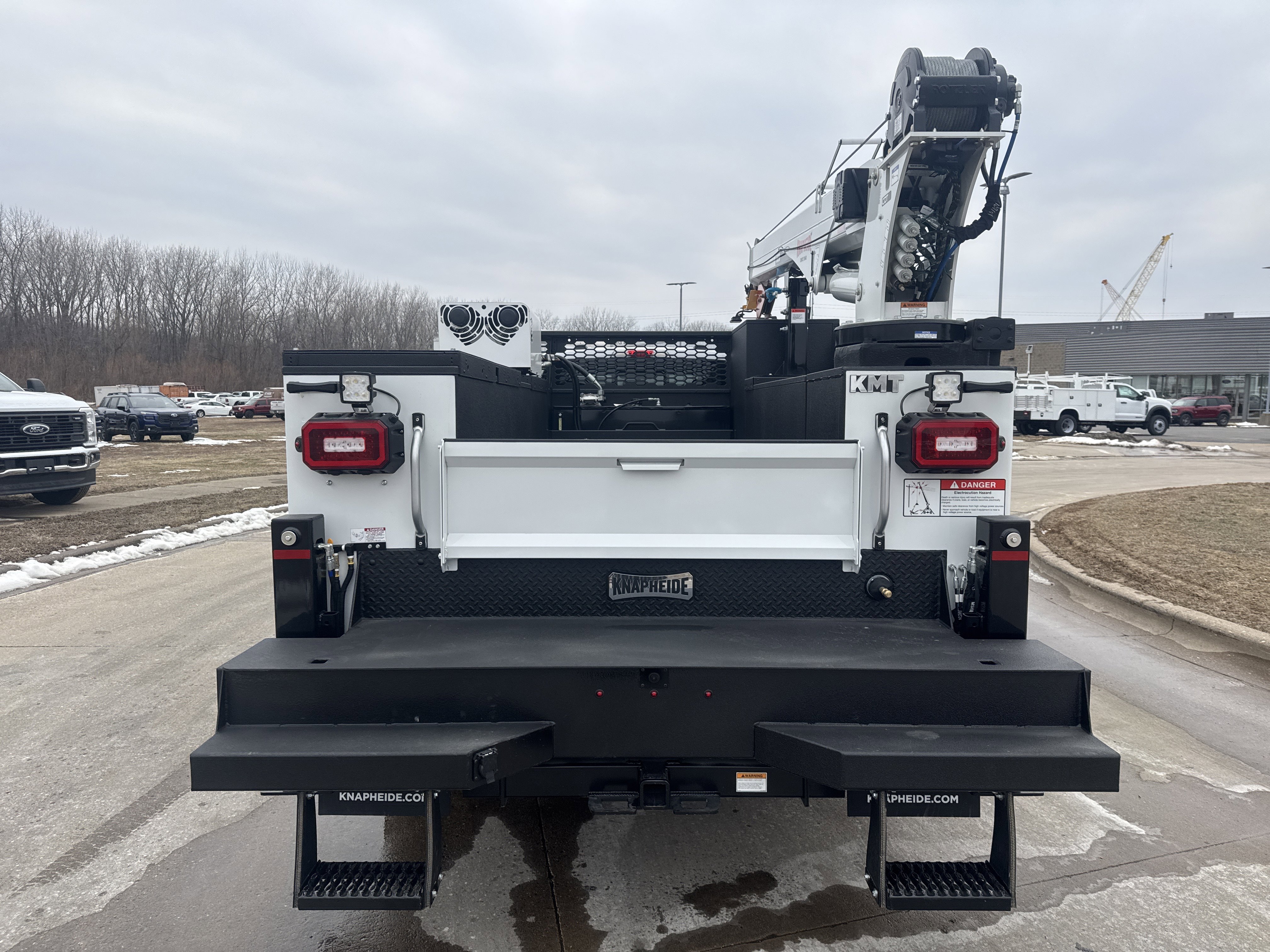 New 2026 Ford F550 4x4 Crew Cab image 6