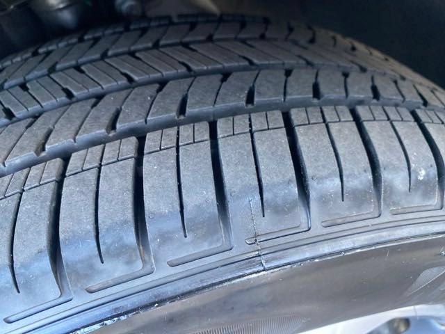 Used 2024 Ford Escape Platinum w/ Premium Technology Package AWD/4WD image 18