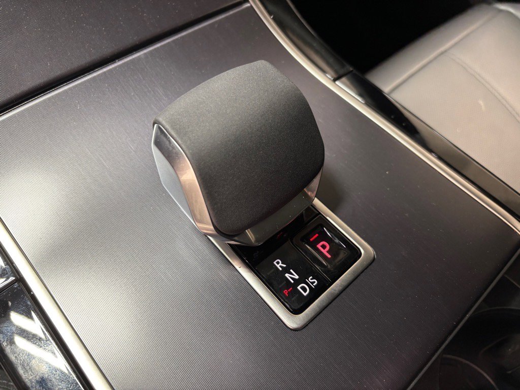 New 2026 Land Rover Range Rover Velar Dynamic SE image 15