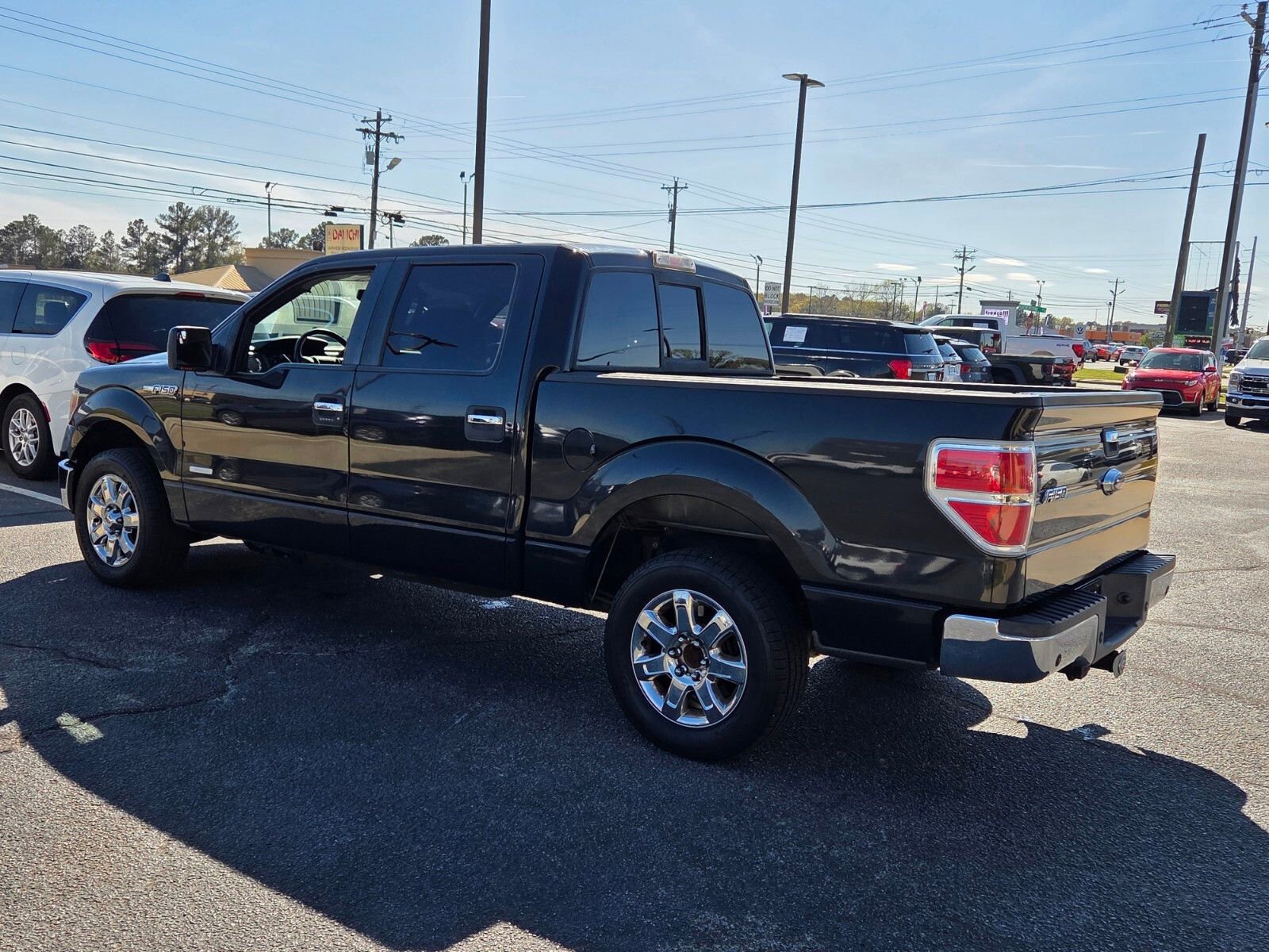 Used 2013 Ford F150 XLT w/ Luxury Equipment Group image 9