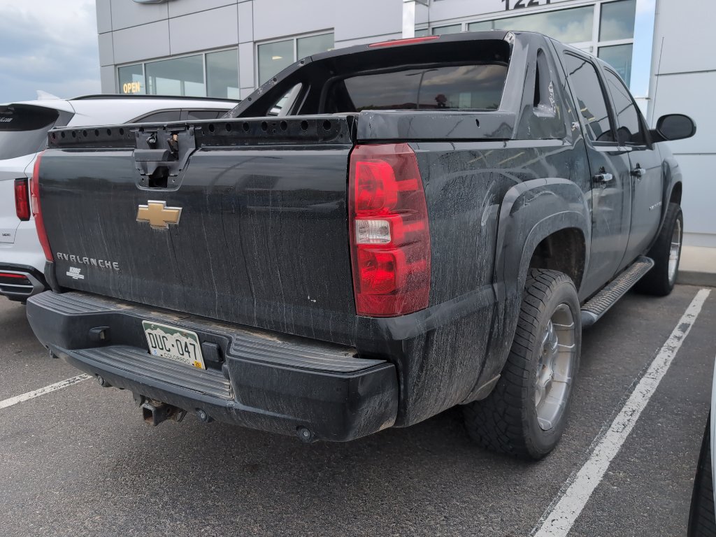 Used 2008 Chevrolet Avalanche LT w/ LT Preferred Equipment Group AWD/4WD image 4