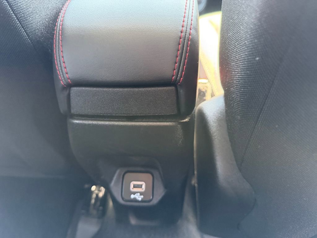 Used 2023 Jeep Renegade Trailhawk image 16