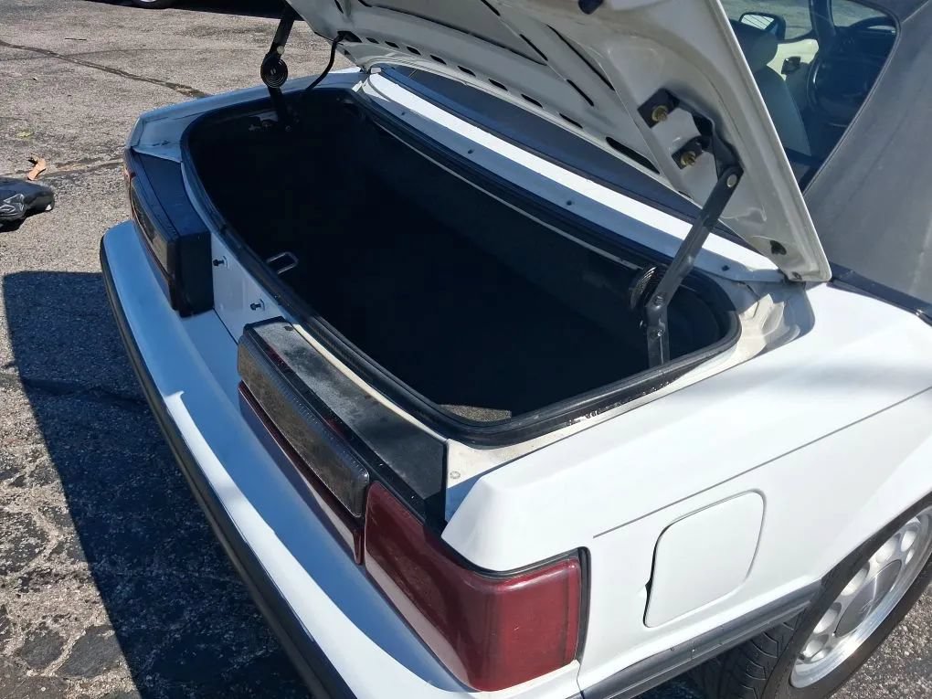 Used 1990 Ford Mustang LX RWD image 21