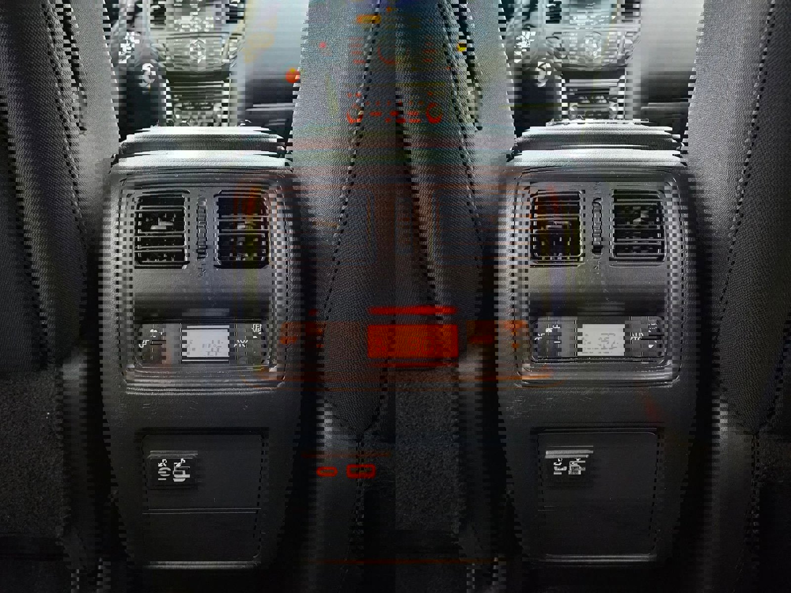 Used 2020 Nissan Pathfinder S image 25