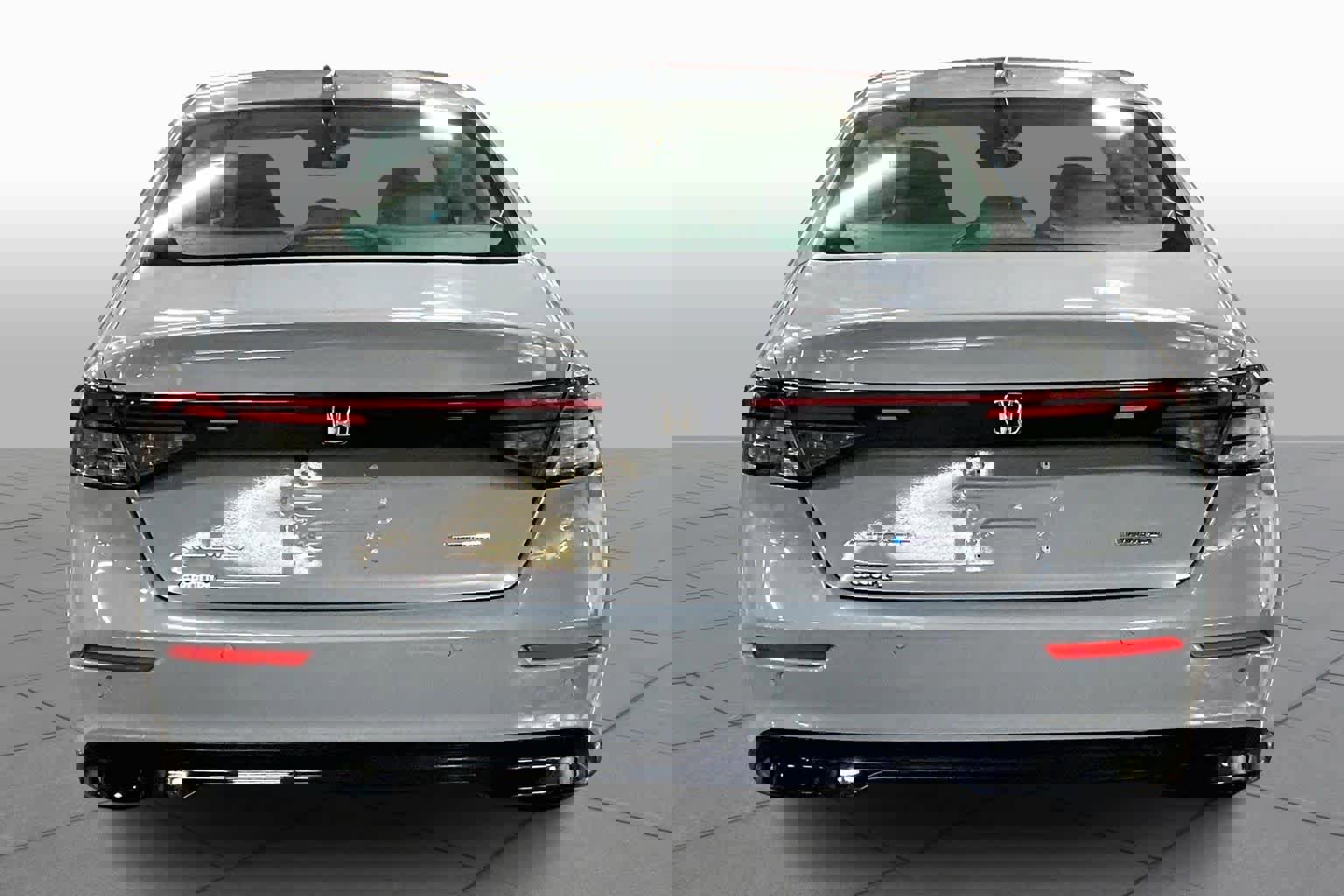 Used 2023 Honda Accord EX-L image 5