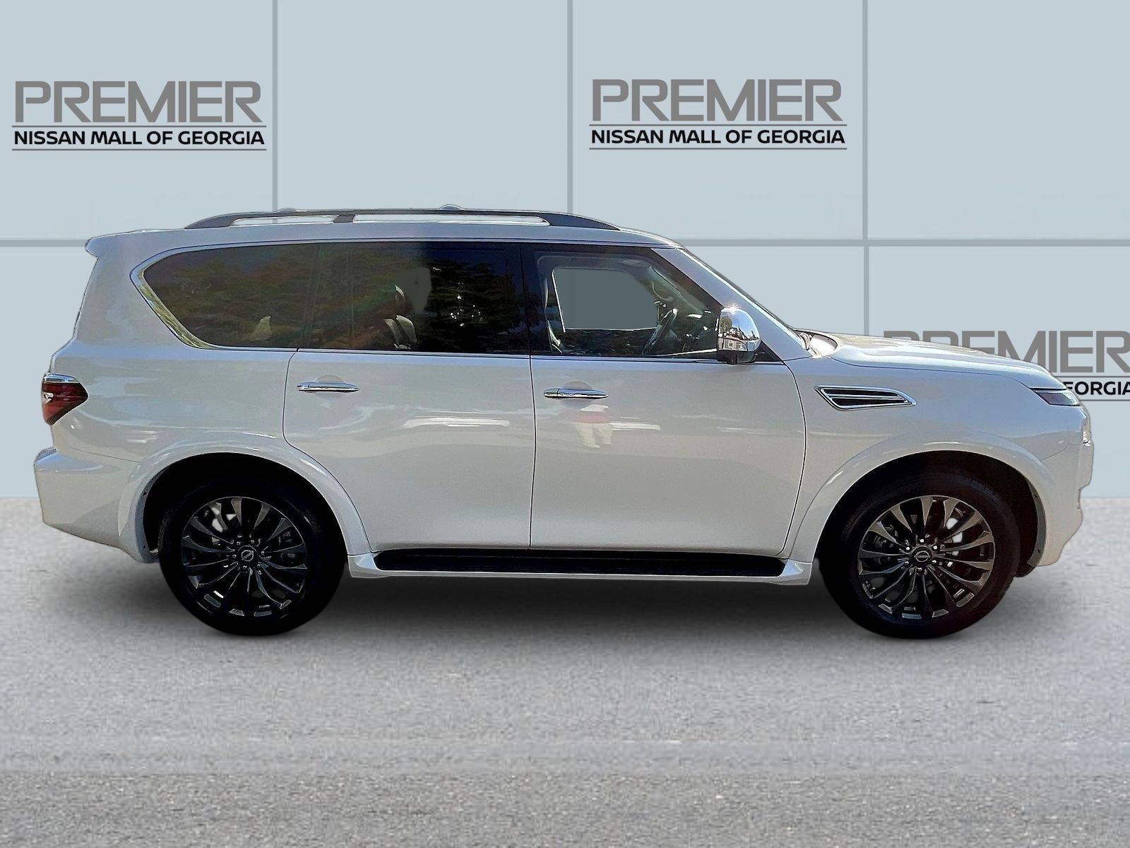 Certified 2024 Nissan Armada Platinum w/ Captain's Chairs Package RWD image 8
