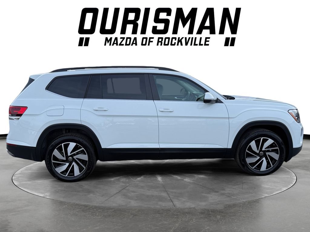 Used 2025 Volkswagen Atlas SE image 7