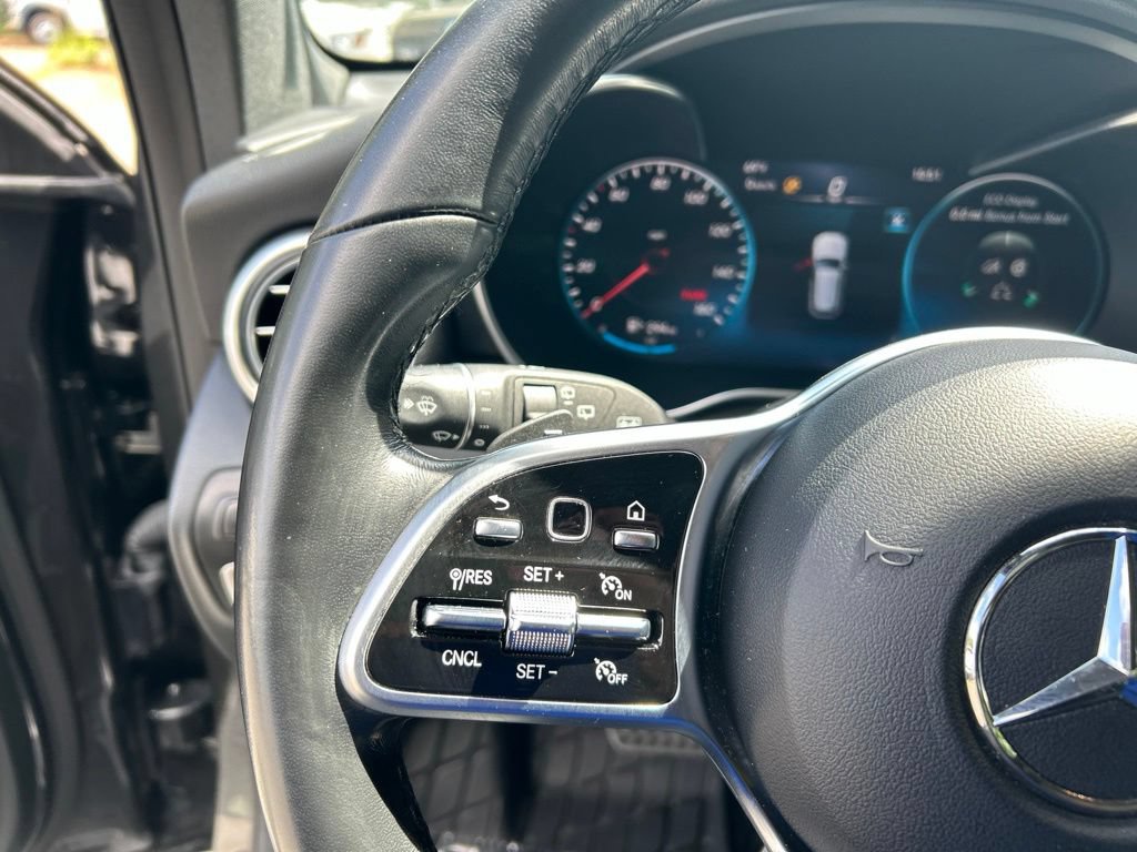 Used 2022 Mercedes-Benz GLC 300 4MATIC image 23