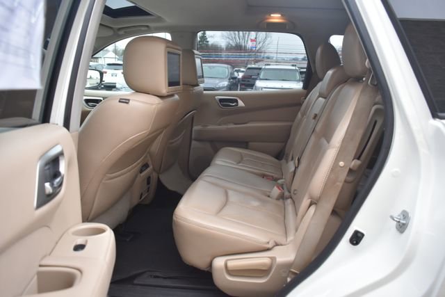 Used 2017 Nissan Pathfinder Platinum w/ Family Entertainment Package image 41