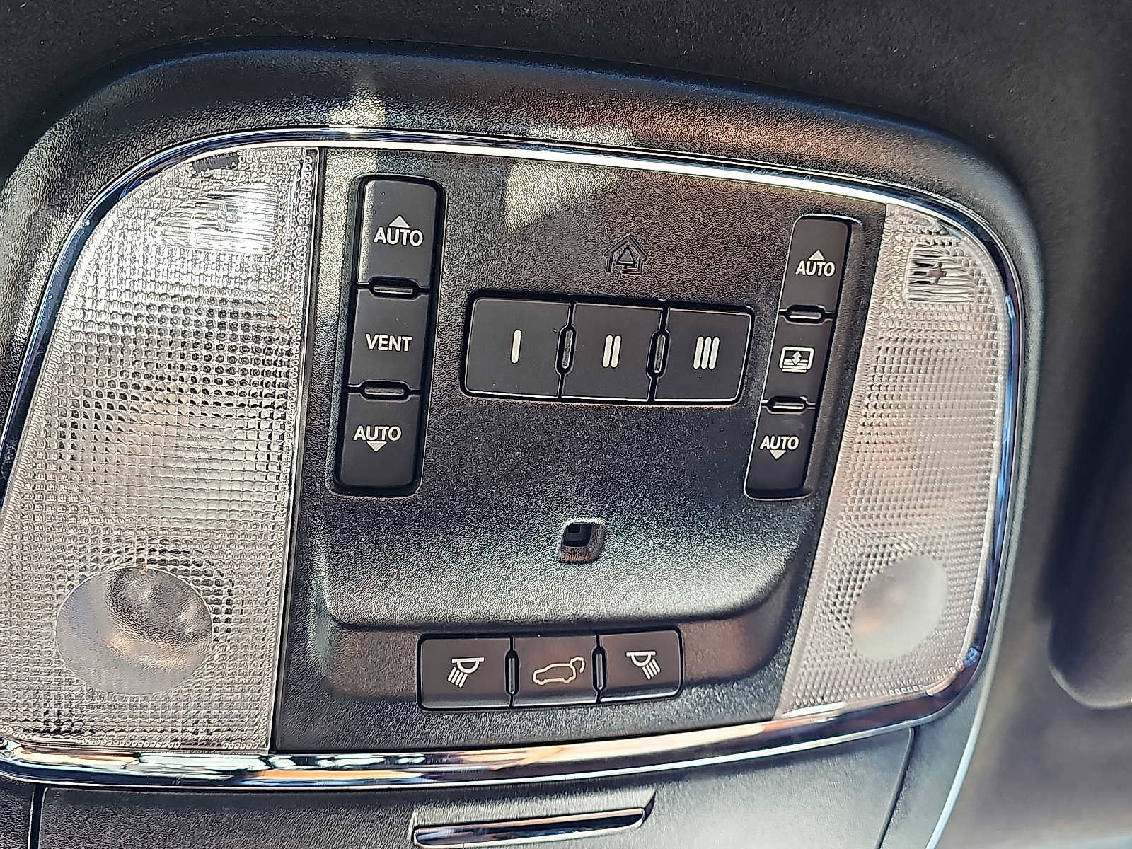 Used 2019 Jeep Grand Cherokee Summit w/ Platinum Series Group image 28