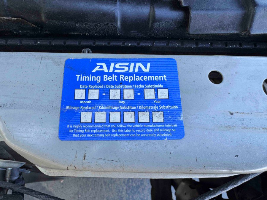 Used 2004 Nissan Frontier S/C image 33