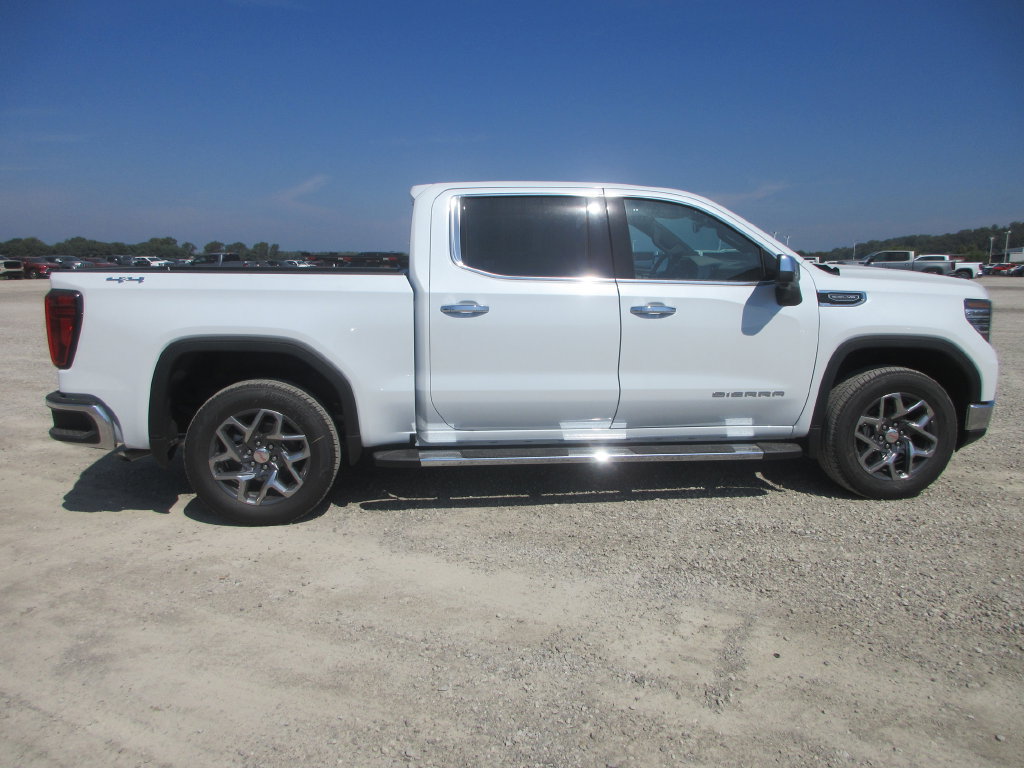 New 2026 GMC Sierra 1500 SLT w/ SLT Premium Package AWD/4WD image 3