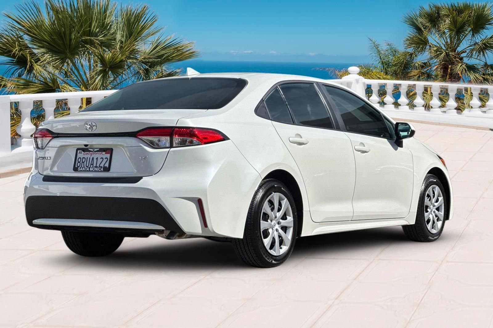 Used 2020 Toyota Corolla LE w/ Carpet Mat Package (TMS) image 4