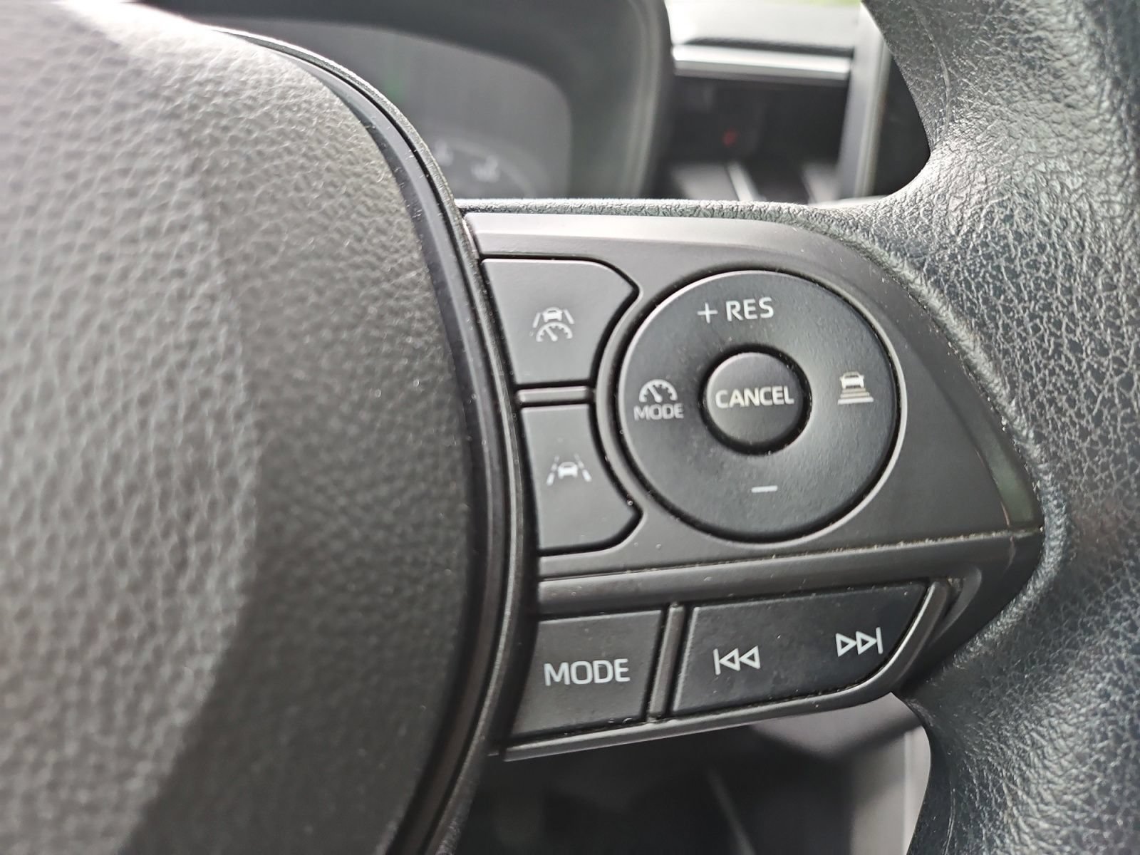 Used 2023 Toyota Corolla Cross AWD Hybrid image 29