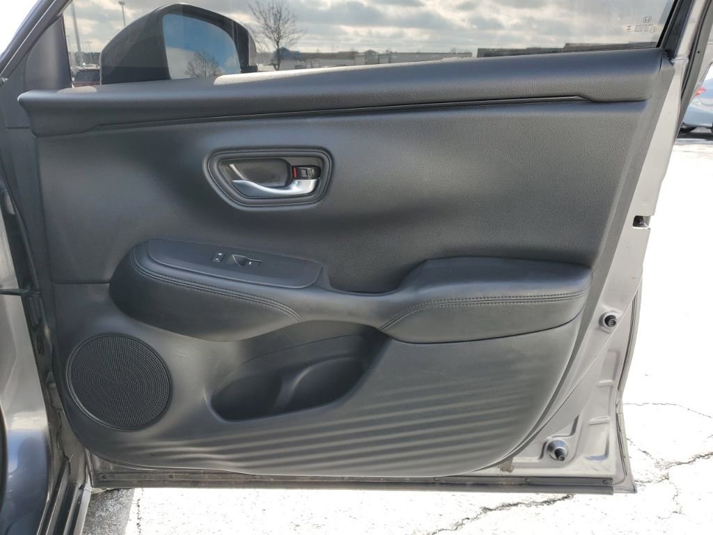 Used 2024 Honda HR-V LX image 34