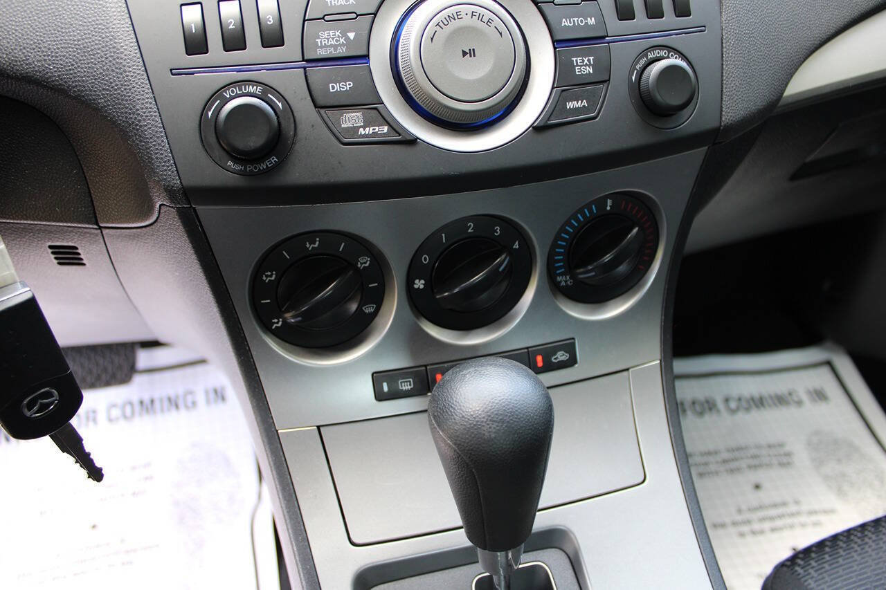 Used 2010 MAZDA MAZDA3 i Touring FWD image 24