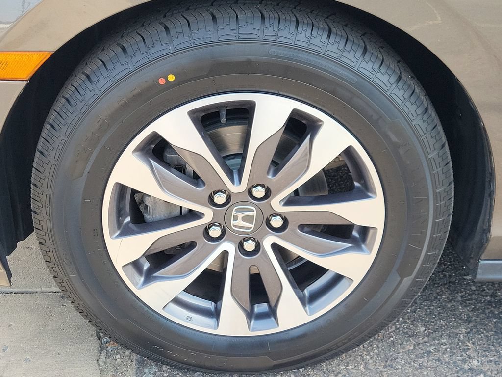 Used 2021 Honda Odyssey EX-L image 24